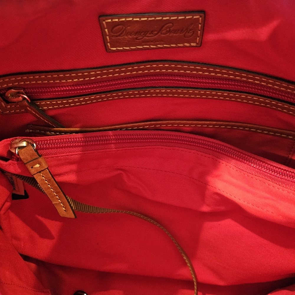 Dooney & Bourke hobo bag - Picture 3 of 3